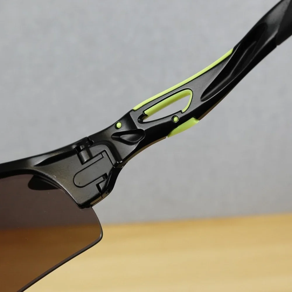 Oakley Radarlock Sunglasses Shades Prizm Polarized Black/Neon Green Frame w/Case